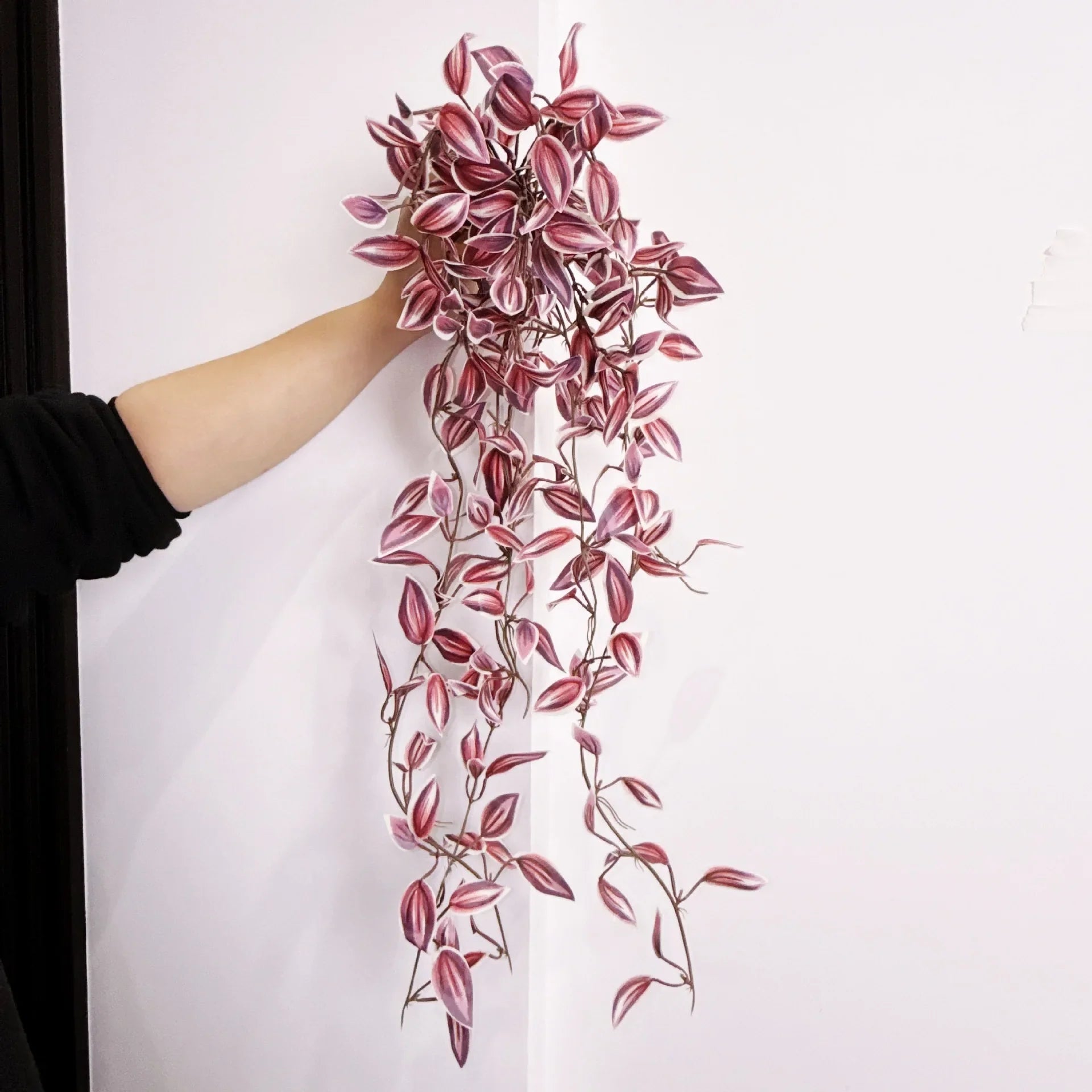 Dlight Decor 75cm Hanging Eucalyptus Vine with Scindapsus Leaves 75cm red