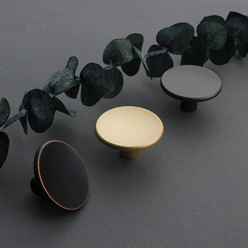Modern Round Zinc Alloy Knob – Minimalist Drawer Pull for Wardrobes Closets and Kitchen Cabinets knob