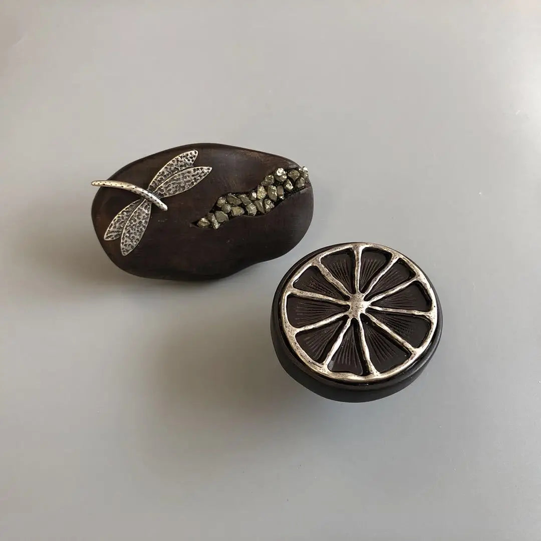 Handmade Wood and Alloy Flower Knob Handles – Artistic Drawer and Cabinet Pulls for Furniture knob