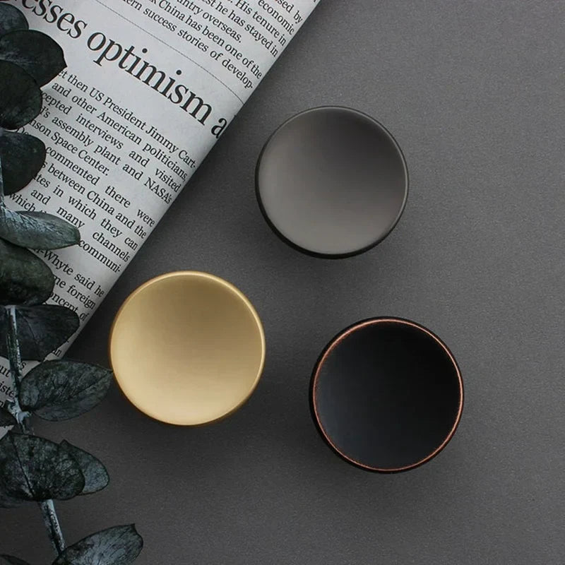 Modern Round Zinc Alloy Knob – Minimalist Drawer Pull for Wardrobes Closets and Kitchen Cabinets knob