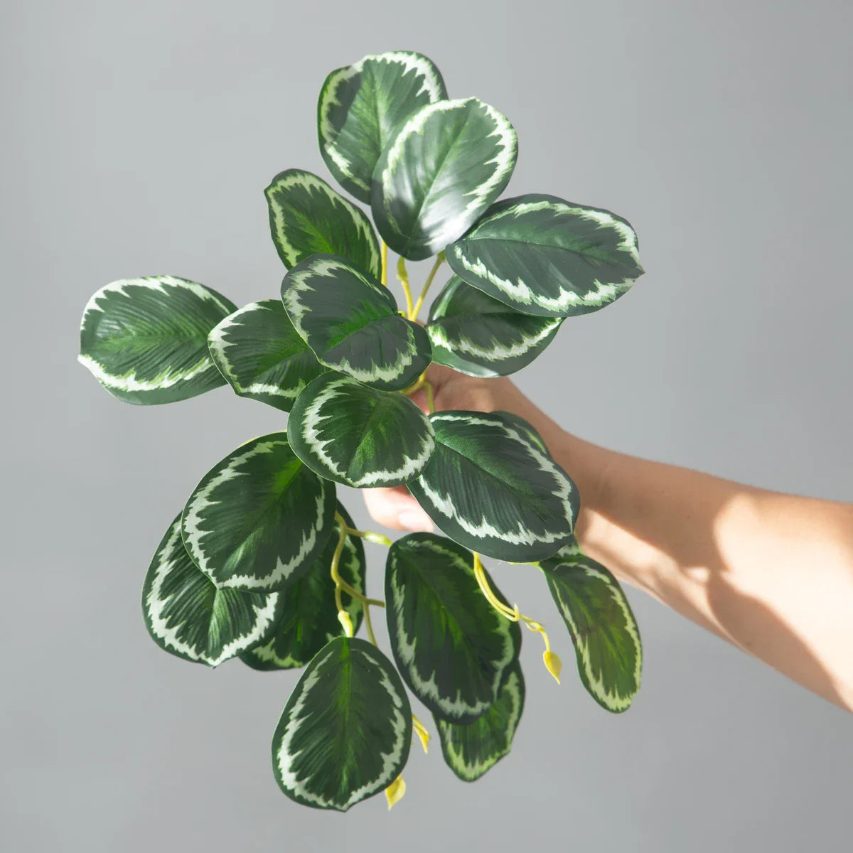 Dlight Decor 25cm Monstera Leaf Vine for Desktop and Holiday Decor