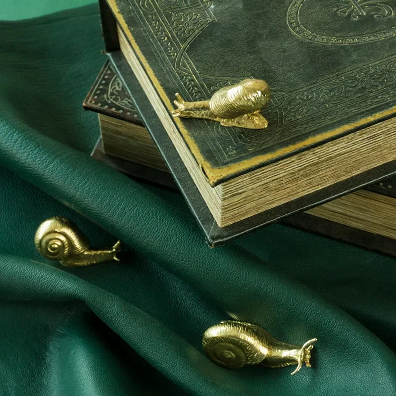 Brass Snail-Shaped Drawer Handle – Cabinet Wardrobe and Dresser Pulls Knobs