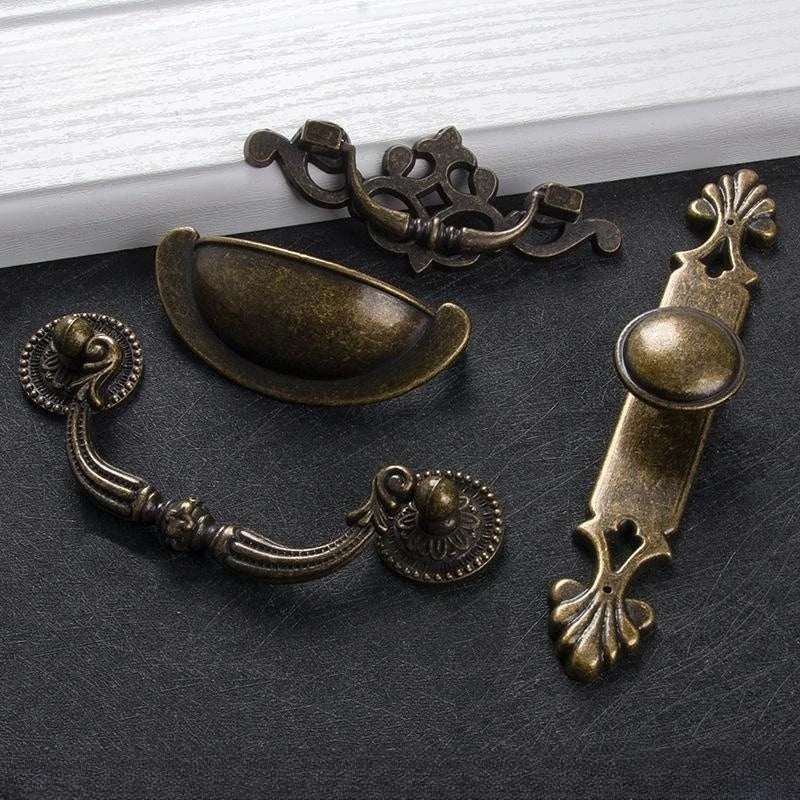 Antique Bronze Cabinet Handles - Retro Drawer Pulls Vintage Zinc Alloy Kitchen Hardware for Furniture Dresser and