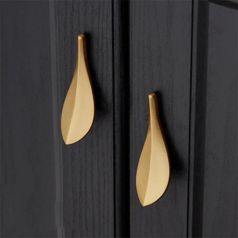 Golden Leaf Drawer Handles - Zinc Alloy Light Luxury Cabinet Knobs for Furniture Handles