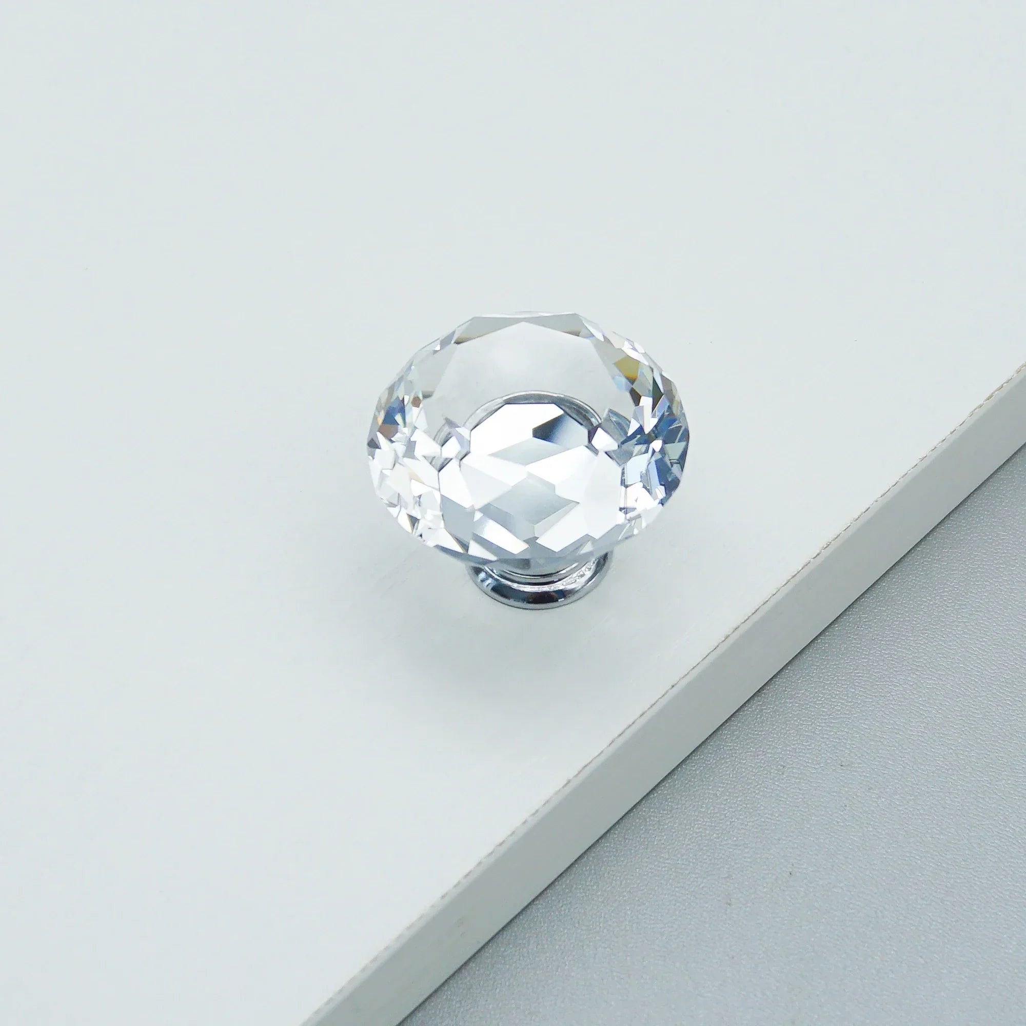 Luxury Gold Chrome Cabinet Handles – Modern Zinc Alloy and Crystal Glass Drawer Knobs for Wardrobes and Dressers small