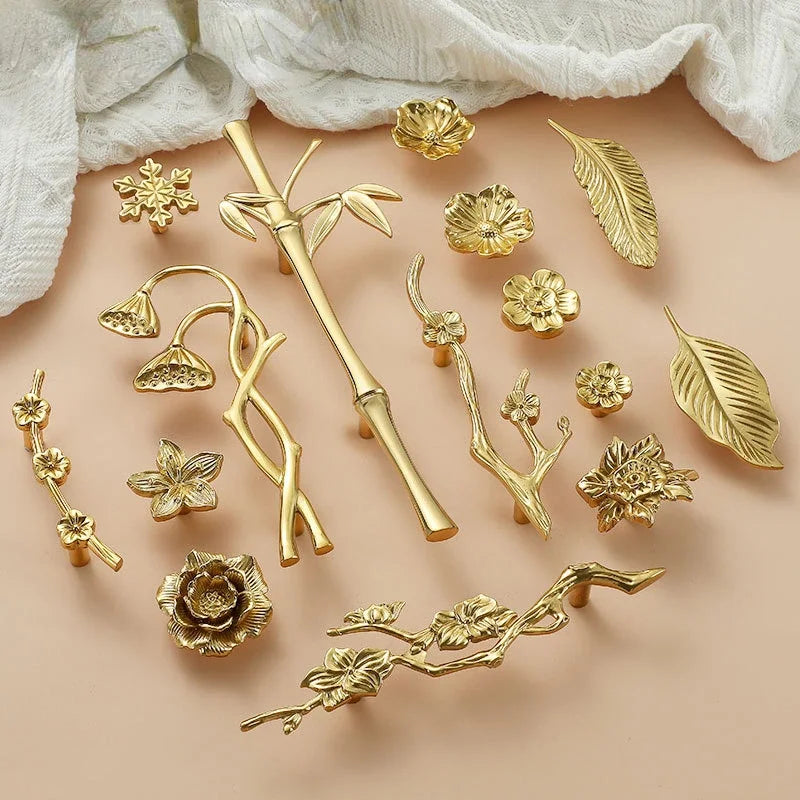 Luxury Brass Flower and Leaf Cabinet Handles – Chinese-Style Decorative Pulls for Wardrobes and Drawers Handles